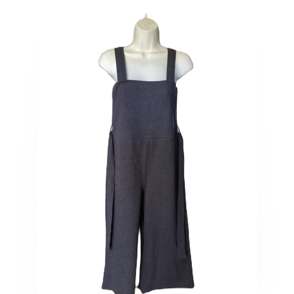 Venus jumpsuit. M